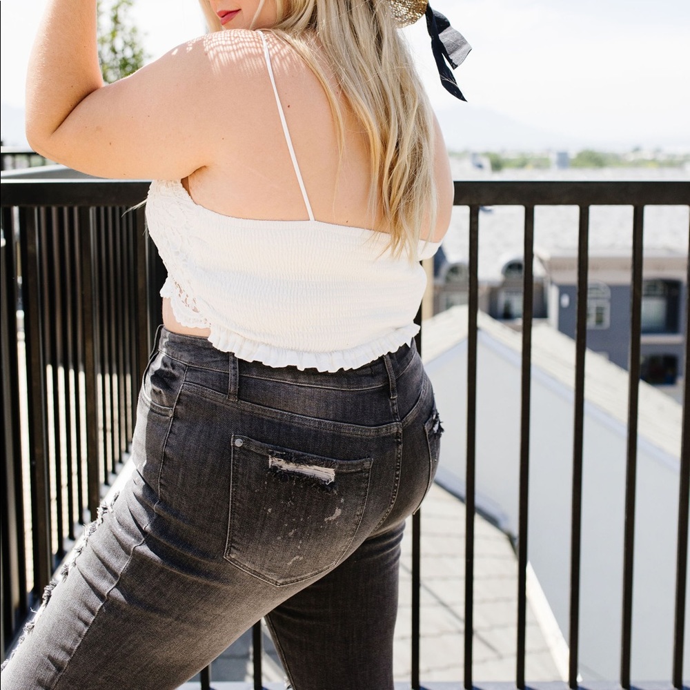 Tracy Lacy Cropped Camisole - Picture 10 of 11